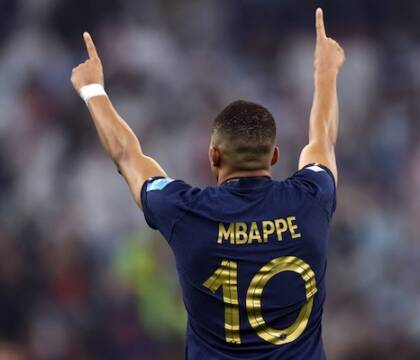 Mbappé: «Vinicius mi mandava dei messaggi: ‘vieni a Madrid, facciamo gol insieme’»
