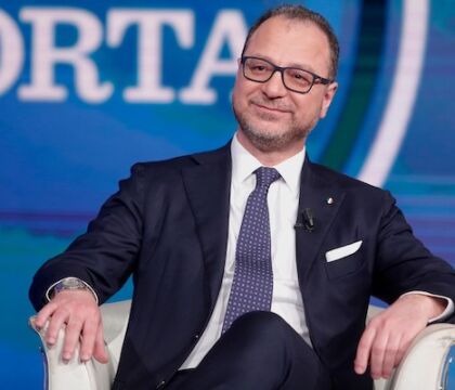 Mulè: «Senza un accordo con la Serie A, sarà il Governo a intervenire sulla Figc»