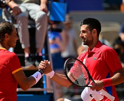Olimpiadi, Nadal sfiora l’umiliazione da Djokovic: perde “solo” 6-1 6-4. Per gli spagnoli “è finita un’era”