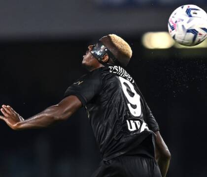 Osimhen è freddo sul Chelsea: gioca in Conference e ha il tetto agli stipendi (Corsport)