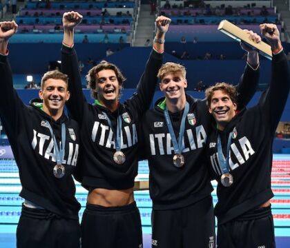 Staffetta nuoto, bronzo e rimpianti. Miressi: «Se avessi rotto il ghiaccio in batteria, sarebbe stato meglio»