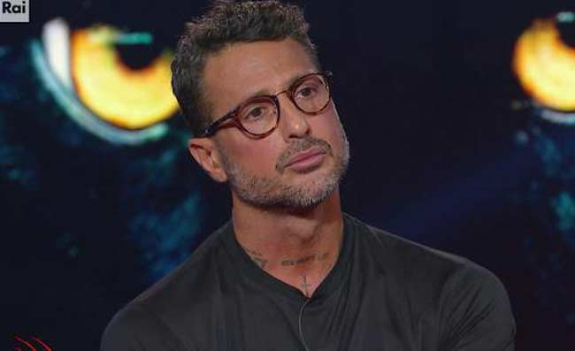 Corona distrugge l’Italia: “Ragazzi sfigati e viziati. Ora li vedremo tutti a Ibiza”, poi travolge Spalletti