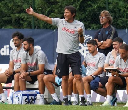 Conte: «È una squadra da 4-3-3? Col 4-3-3 lo scorso anno il Napoli è arrivato decimo e ha preso 48 gol»