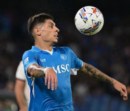 Il Napoli è sembrato Rocky, ha sofferto quando doveva ma poi ha steso l’avversario (Gazzetta)