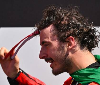 La notizia è che è caduto Bagnaia. La caduta di Marquez invece non è una notizia