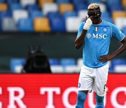 Napoli, a Castel di Sangro Osimhen perde la gara di tiri con Cheddira