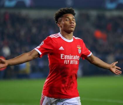 Neres al Napoli, l’allenatore del Benfica quasi conferma: «Il mercato esiste, non posso entrare nei dettagli»