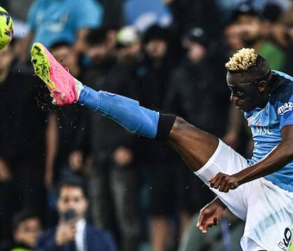 Osimhen Chelsea, la Bbc: “il Napoli ha urgenza di vendere”