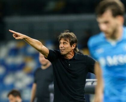 Pagelle – Conte ha liberato il Napoli dall’estetica (alleluia) e Kvaratskhelia dalla sua mattonella