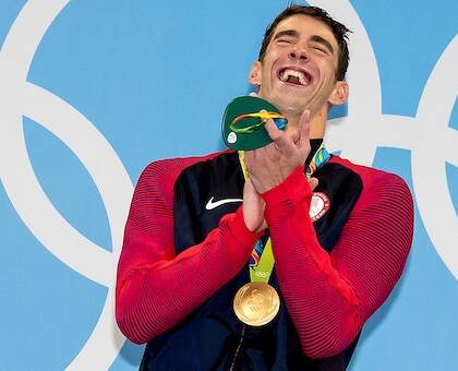 Phelps: «Al villaggio olimpico ho sempre dormito coi piedi che uscivano dal letto, e si moriva dal caldo»