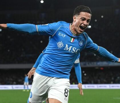 Raspadori si sente centravanti e ha fatto un gol alla Aguero che è il suo idolo (Gazzetta)