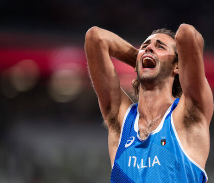 Tamberi tiene in ansia l’Italia: può un atleta con una colica renale essere competitivo alle Olimpiadi?