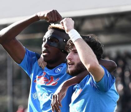 Zazzaroni: «Il Napoli rifiutò 250 milioni per Kvara e Osimhen, oggi per il nigeriano neanche offerte da 90-100 milioni»