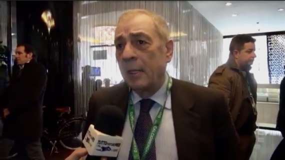 Caliendo attacca l’agente di Osimhen: “In Brasile non lo fanno più entrare, l’hanno menato”