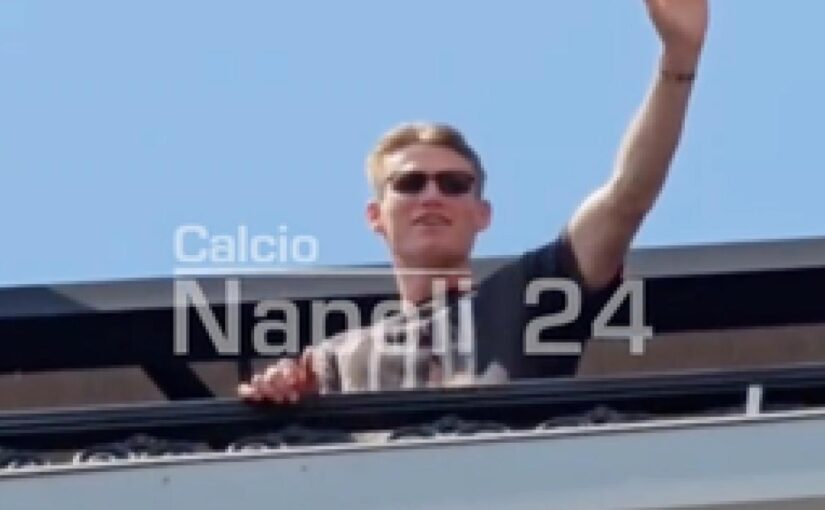 Gazzetta su McTominay: accolto con un entusiasmo che non avrebbe immaginato! È in ottima forma e può andare in panchina col Parma