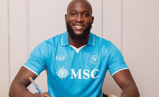 La SSC Napoli accoglie Lukaku: “Romelu è orgoglioso di essere uno di noi!”