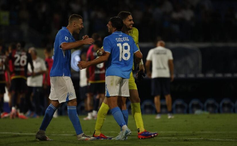 Napoli-Parma 0-1: l’arbitro Tremolada prima concede e poi toglie un rigore a Simeone