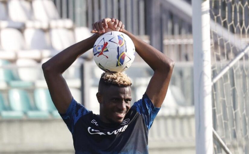 Sky: Osimhen resta al Napoli e va fuori rosa, non ci sono più margini per un addio