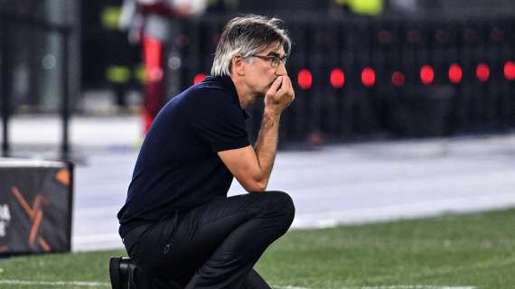 Fischi all’Olimpico, la Roma non c’è: Venezia avanti 1-0 al 45′