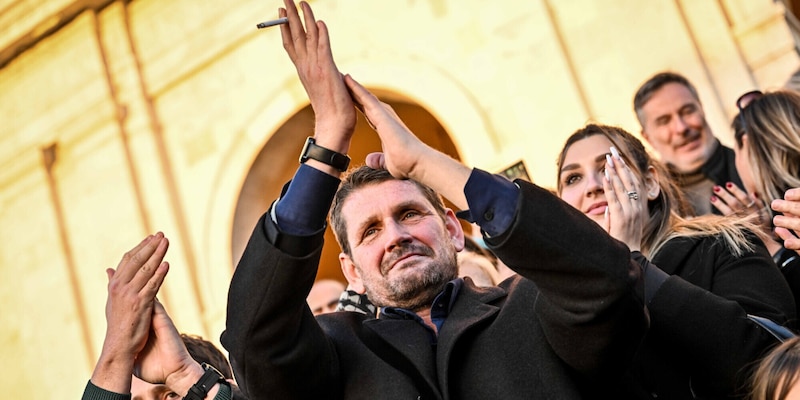 Gigi Riva, il figlio: “Vi svelo il bellissimo gesto dei tifosi del Napoli”