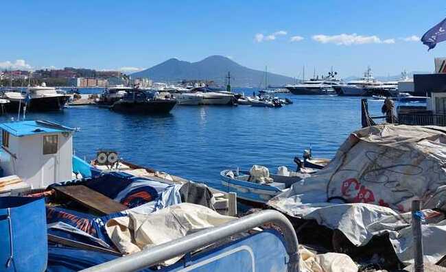 Tifoso scozzese per la prima volta a Napoli: “Ma qui è ancora estate? Che paradiso”