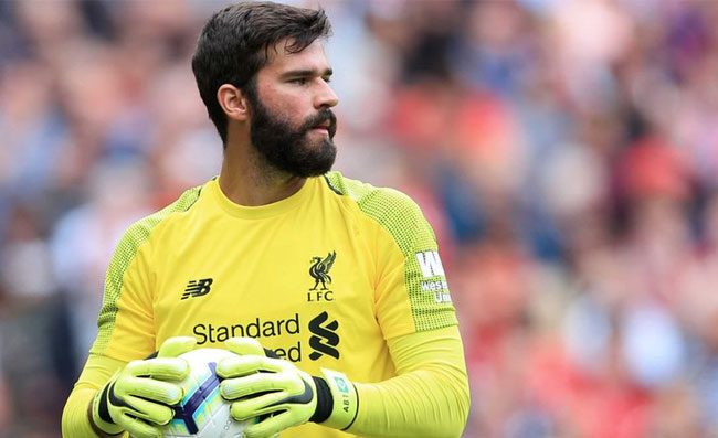 Alisson Becker choc, si teme bruttissimo infortunio