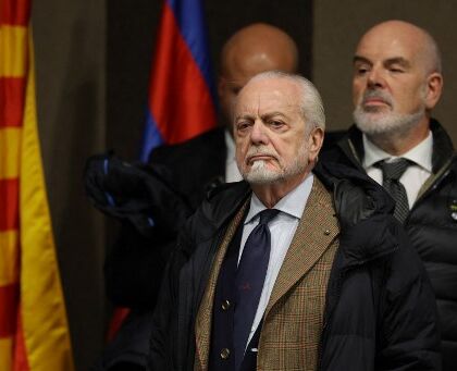 De Laurentiis: «Rinnovo Kvaratskhelia? Decide il Napoli il destino dei propri giocatori»