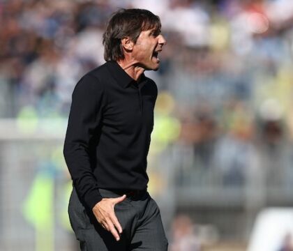 Il Napoli di Conte non fa vendere presepi, non alimenta il falso mito dell’unicità di Napoli