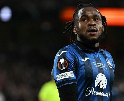 Lookman: «La vita di strada mi ha rafforzato, Gasperini ha detto che sono nella storia del calcio»