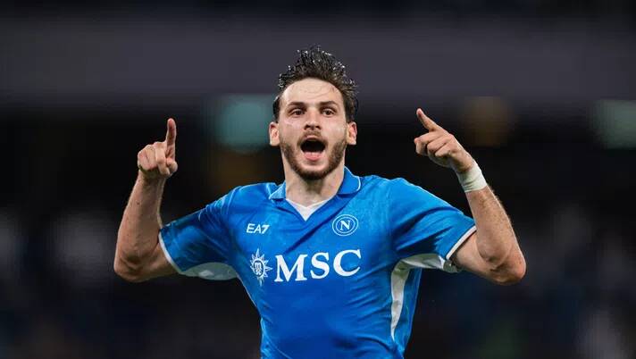 Napoli, De Laurentiis rilancia per Kvaratskhelia: nuova offerta per il rinnovo