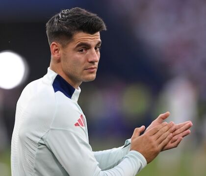 Nessuno meglio di Morata spiega i fondamenti del centravanti moderno, ma in Spagna non è abbastanza (El Paìs)
