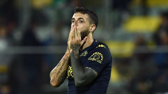 Caputo ricorda i tempi con Conte al Bari: “Alcuni vomitavano in allenamento! Ma poi in campo…”