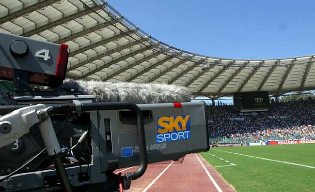 D’Errico: “Indegno che un allenatore patteggi dei biglietti”