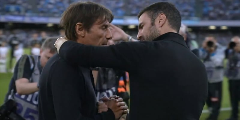 Fabregas abbraccia Conte prima di Napoli-Como. La frase sussurrata all’orecchio: “Dopo…”