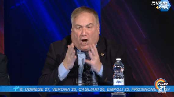 L’editoriale di Chiariello: “Ci stanno rubando il calcio e non ce ne stiamo accorgendo”