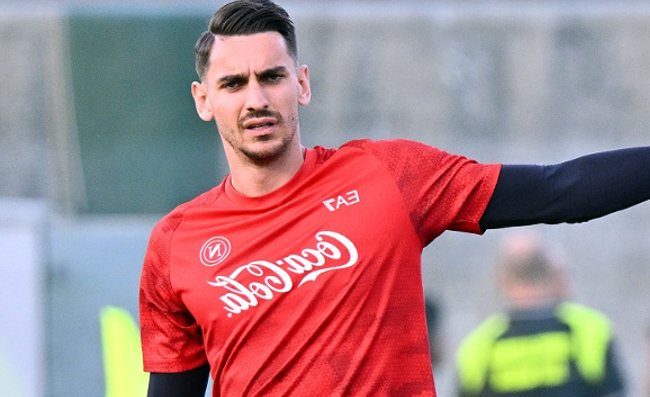 Morabito punge Meret: “Deve firmare il rinnovo in bianco, in giro ce ne sono tanti come lui”