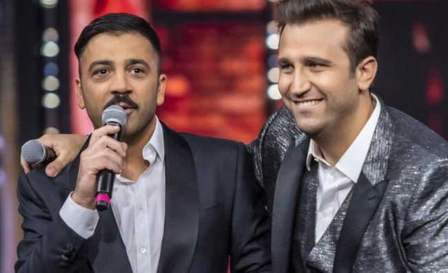 Pio e Amedeo: “I napoletani non ti fanno cacciare il portafogli, offrono tutto loro”