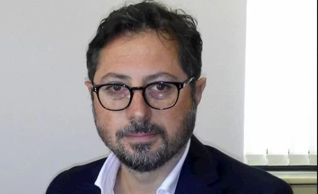 “Siamo ladri, ma onesti”, restituito il cane alla piccola Miriam. Il commento di Borrelli