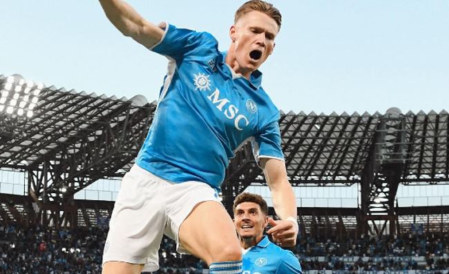 Una pizza per McTominay e Gilmour, l’ha inventata un ristoratore napoletano in Scozia