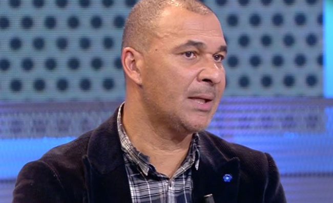 Zirkzee allo United, Gullit: “Scelta sbagliata, la sua squadra ideale era un’altra”