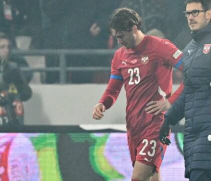 Allarme Vlahovic, si teme un infortunio muscolare