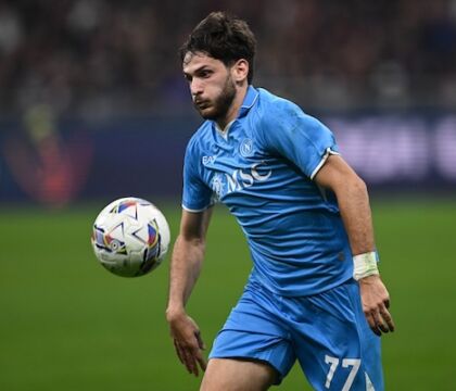 Bargiggia: «Non penso che Kvaratskhelia rinnoverà col Napoli, c’è troppa distanza tra le parti»