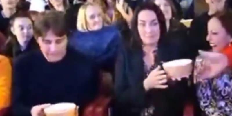 Conte e la gag con la pasta patate e provole: la faccia della moglie è virale