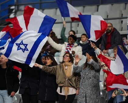 Francia-Israele, a mezz’ora dal fischio di inizio lo Stade de France è vuoto – VIDEO