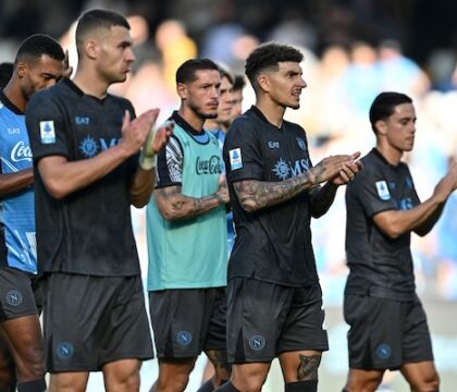 Il Napoli non aveva centrocampisti in panchina. L’Atalanta aveva Retegui, Zaniolo, Bellanova, Samardzic