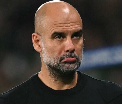 Il volto nero di Guardiola mentre cerca di digerire l’umiliazione della terza sconfitta consecutiva (Telegraph)