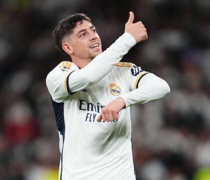 La moglie di Valverde si sfoga con Ancelotti: «Quando capiranno che Federico non è un esterno?»