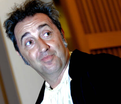 Sorrentino a Palermo lascia il dibattito: «Non voglio sentire nessuna interpretazione di Parthenope». «Cafone»