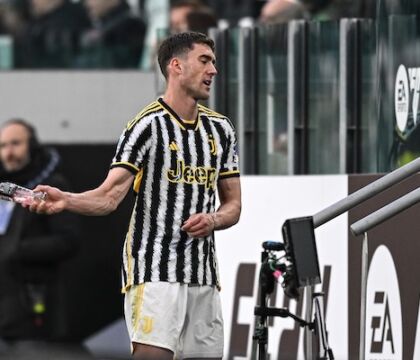 Vlahovic, nessuna lesione ma salterà il match contro il Milan