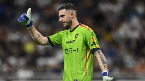 Falcone para tutto, gol annullato al Lecce: a Bologna è 0-0 al 45′